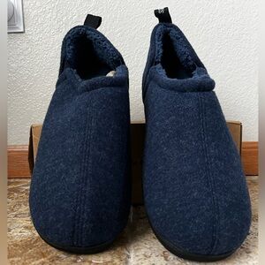 Snug Leaves Memory Foam Slippers